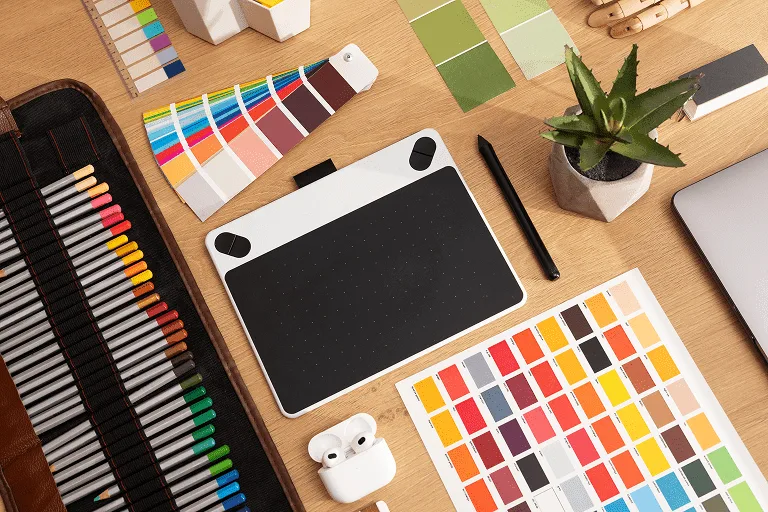 still-life-graphic-design-studio-min.png